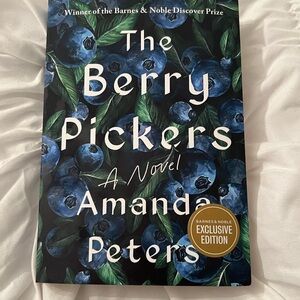 The Berry Pickers Paperback Book by Amanda Peters